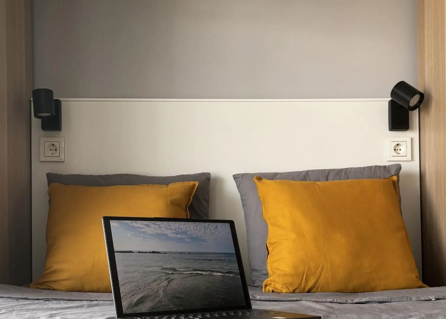 Stylish Studio Close By The Sea Benalmádena Apartmán